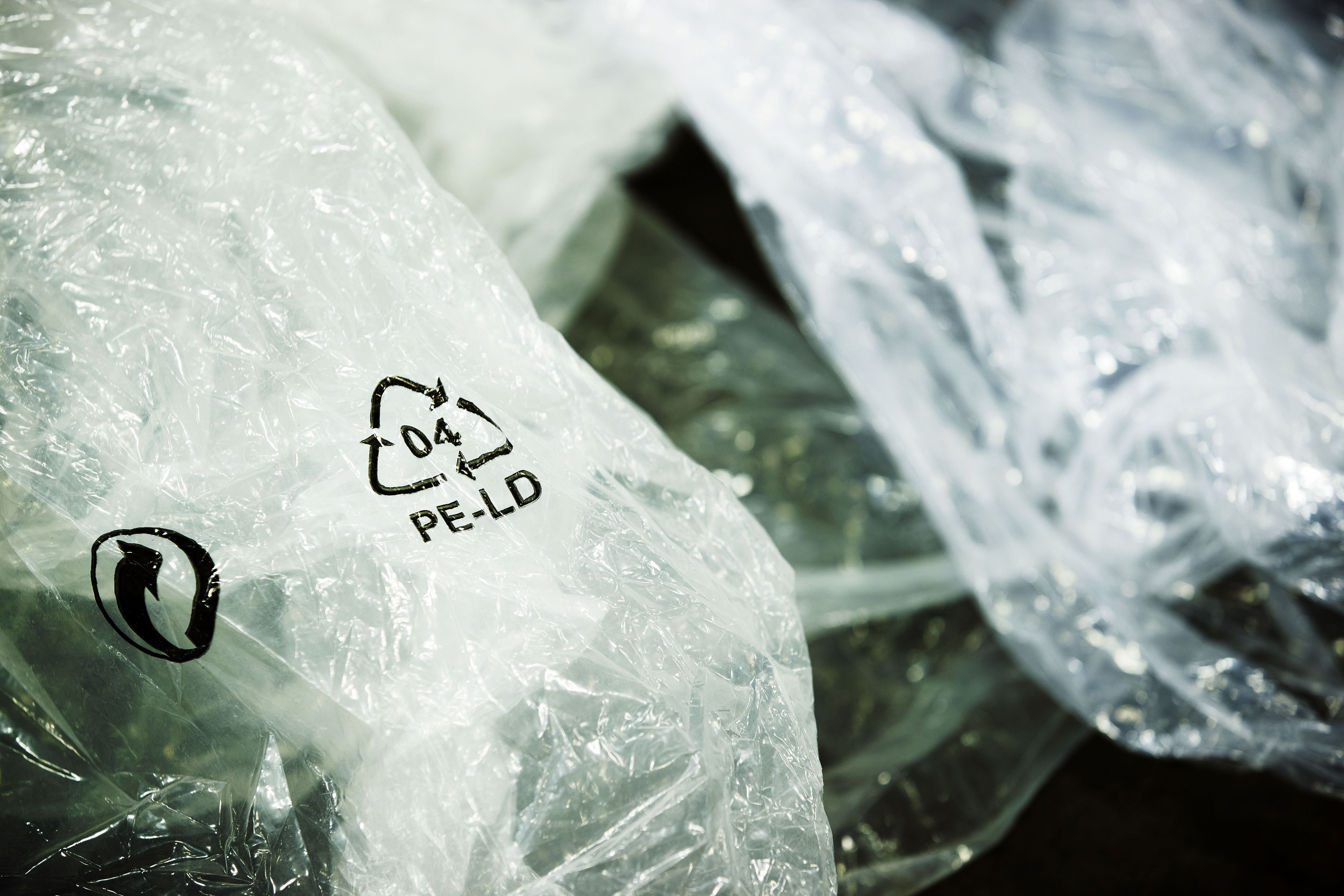 Plast är bara ett av alla material som Stena Recycling samlar in och återvinner på industriell nivå.